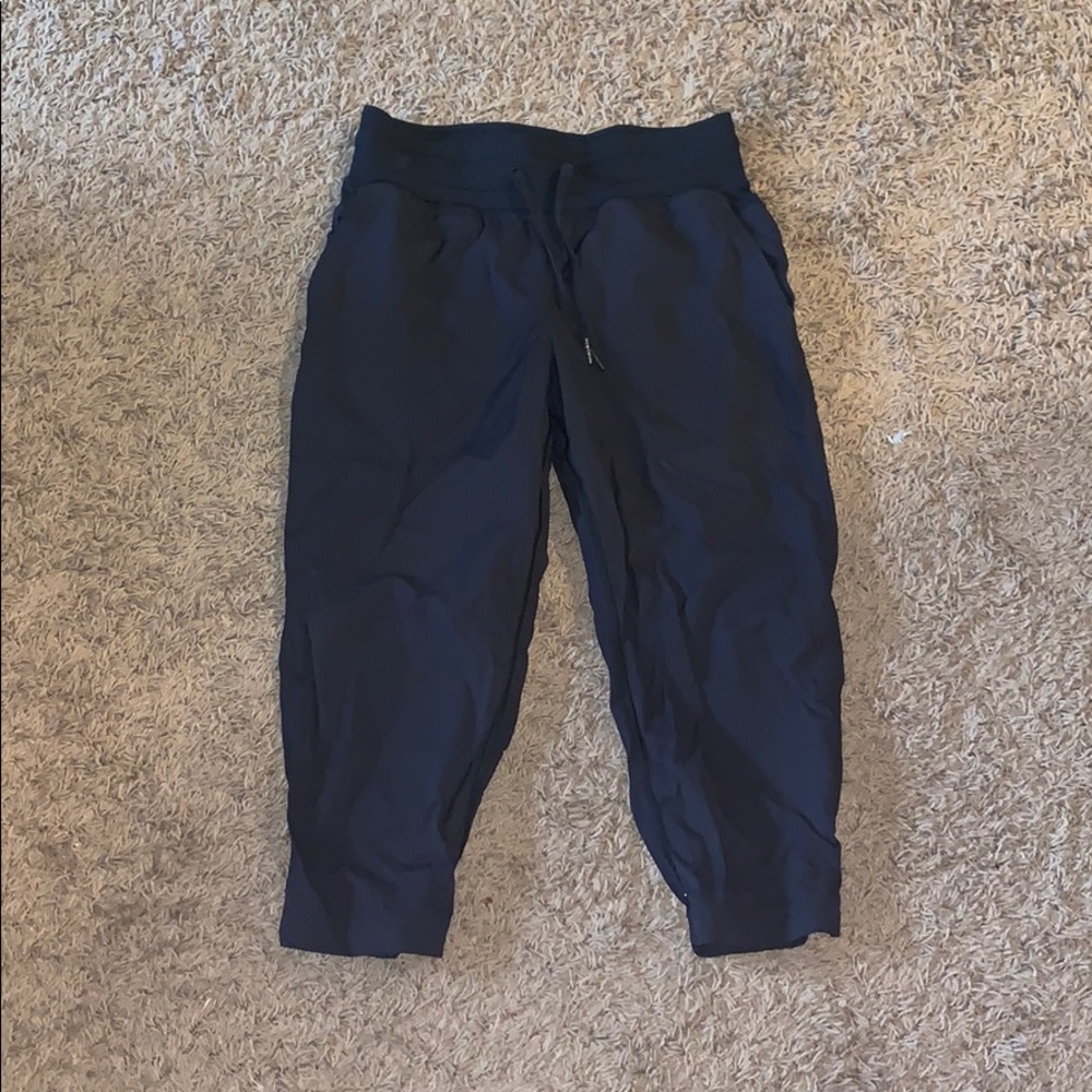 Cropped lululemon dance studio pant